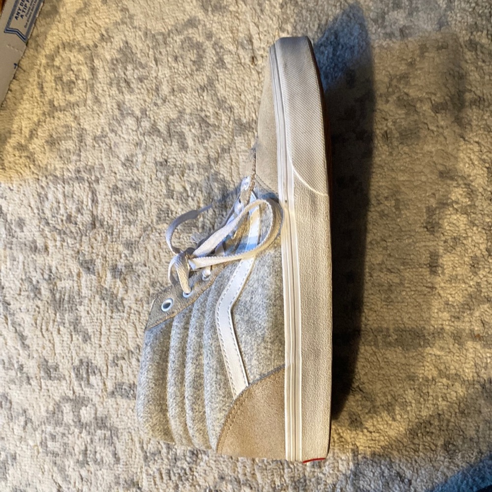 9.5 Tan and white high top Vans